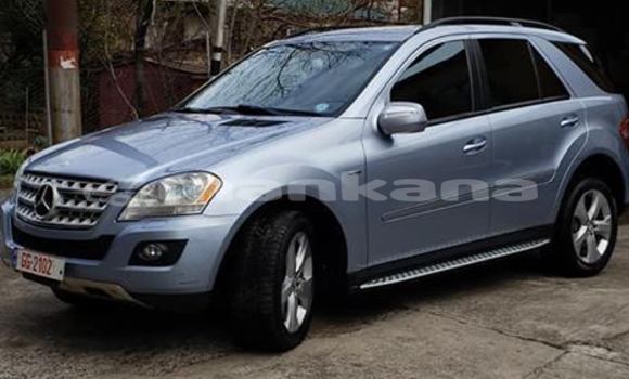 Buy Used Mercedes-Benz ML–Class Blue Car in Tbilisi in Tbilisi Buy Used Mercedes-Benz ML–Class Blue Car in Tbilisi in Tbilisi