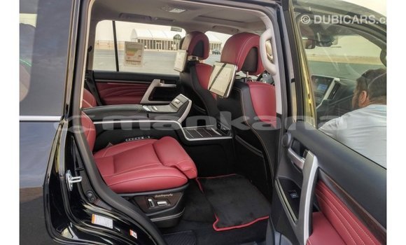 Buy Import Toyota Land Cruiser Black Car in Import - Dubai in Abhasia Buy Import Toyota Land Cruiser Black Car in Import - Dubai in Abhasia