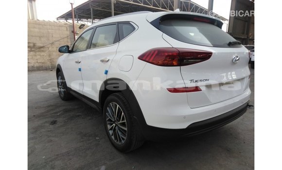 Buy Import Hyundai Tucson White Car in Import - Dubai in Abhasia Buy Import Hyundai Tucson White Car in Import - Dubai in Abhasia