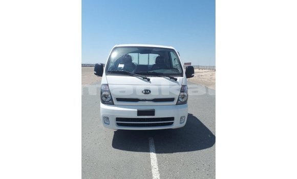 Buy Import Kia Carens White Car in Import - Dubai in Abhasia Buy Import Kia Carens White Car in Import - Dubai in Abhasia