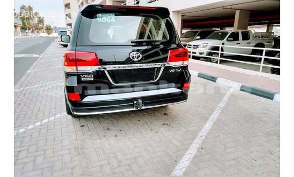 Buy Import Toyota Land Cruiser Black Car in Import - Dubai in Abhasia Buy Import Toyota Land Cruiser Black Car in Import - Dubai in Abhasia
