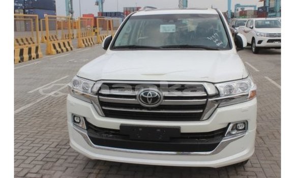 Buy Import Toyota Land Cruiser White Car in Import - Dubai in Abhasia Buy Import Toyota Land Cruiser White Car in Import - Dubai in Abhasia