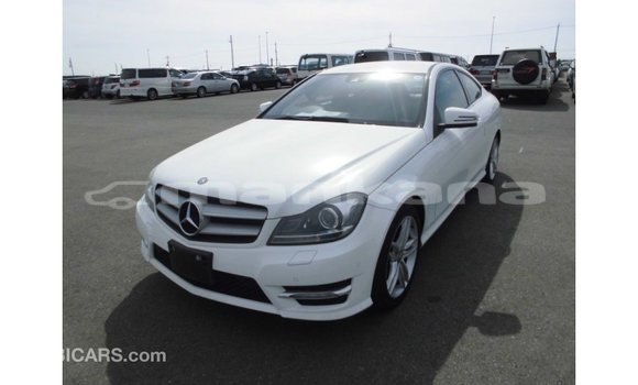 Buy Import Mercedes-Benz 190 White Car in Import - Dubai in Abhasia Buy Import Mercedes-Benz 190 White Car in Import - Dubai in Abhasia
