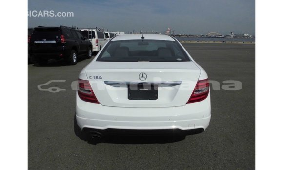 Buy Import Mercedes-Benz 190 White Car in Import - Dubai in Abhasia Buy Import Mercedes-Benz 190 White Car in Import - Dubai in Abhasia