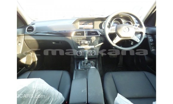 Buy Import Mercedes-Benz 200 White Car in Import - Dubai in Abhasia Buy Import Mercedes-Benz 200 White Car in Import - Dubai in Abhasia