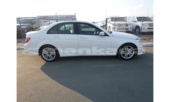 Buy Import Mercedes-Benz 200 White Car in Import - Dubai in Abhasia Buy Import Mercedes-Benz 200 White Car in Import - Dubai in Abhasia