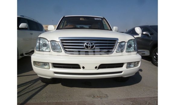 Buy Import Toyota Land Cruiser White Car in Import - Dubai in Abhasia Buy Import Toyota Land Cruiser White Car in Import - Dubai in Abhasia