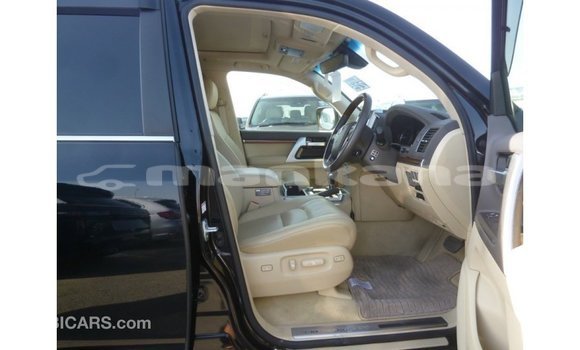 Buy Import Toyota Land Cruiser Black Car in Import - Dubai in Abhasia Buy Import Toyota Land Cruiser Black Car in Import - Dubai in Abhasia