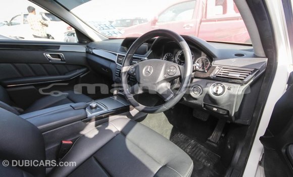 Buy Import Mercedes-Benz 200 White Car in Import - Dubai in Abhasia Buy Import Mercedes-Benz 200 White Car in Import - Dubai in Abhasia