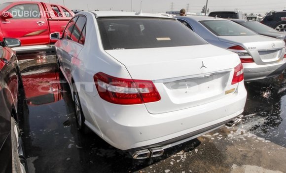 Buy Import Mercedes-Benz 200 White Car in Import - Dubai in Abhasia Buy Import Mercedes-Benz 200 White Car in Import - Dubai in Abhasia