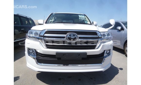 Buy Import Toyota Land Cruiser White Car in Import - Dubai in Abhasia Buy Import Toyota Land Cruiser White Car in Import - Dubai in Abhasia