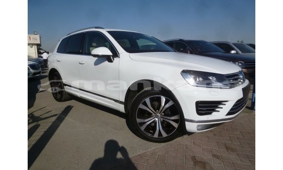 Buy Import Volkswagen Touareg White Car in Import - Dubai in Abhasia Buy Import Volkswagen Touareg White Car in Import - Dubai in Abhasia