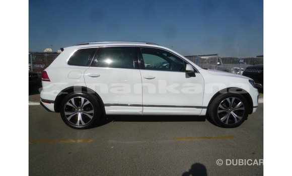 Buy Import Volkswagen Touareg White Car in Import - Dubai in Abhasia Buy Import Volkswagen Touareg White Car in Import - Dubai in Abhasia