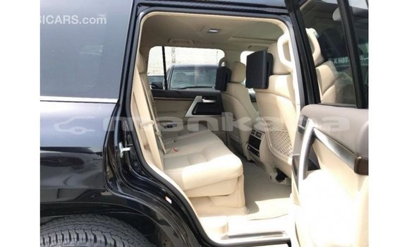 Buy Import Toyota Land Cruiser Black Car in Import - Dubai in Abhasia Buy Import Toyota Land Cruiser Black Car in Import - Dubai in Abhasia