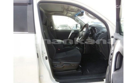 Buy Import Toyota Prado White Car in Import - Dubai in Abhasia Buy Import Toyota Prado White Car in Import - Dubai in Abhasia