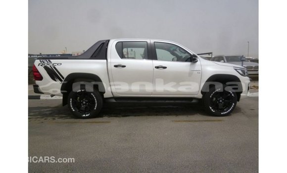 Buy Import Toyota Hilux White Car in Import - Dubai in Abhasia Buy Import Toyota Hilux White Car in Import - Dubai in Abhasia