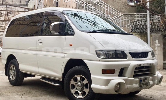 Buy Used Mitsubishi Delica White Car in Tbilisi in Tbilisi