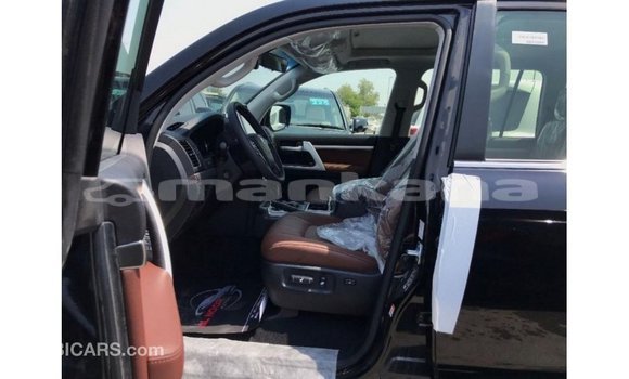 Buy Import Toyota Land Cruiser Black Car in Import - Dubai in Abhasia Buy Import Toyota Land Cruiser Black Car in Import - Dubai in Abhasia