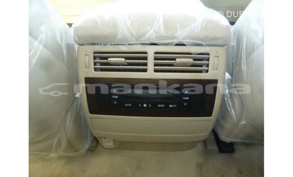 Buy Import Toyota Land Cruiser White Car in Import - Dubai in Abhasia Buy Import Toyota Land Cruiser White Car in Import - Dubai in Abhasia