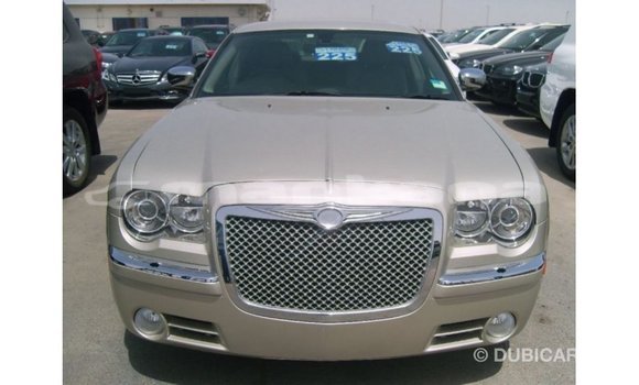 Buy Import Chrysler 300 Beige Car in Import - Dubai in Abhasia Buy Import Chrysler 300 Beige Car in Import - Dubai in Abhasia