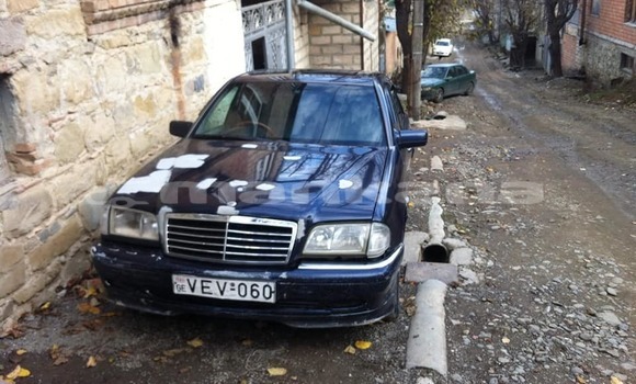 Buy Used Mercedes-Benz C-klasse Blue Car in Tbilisi in Tbilisi Buy Used Mercedes-Benz C-klasse Blue Car in Tbilisi in Tbilisi