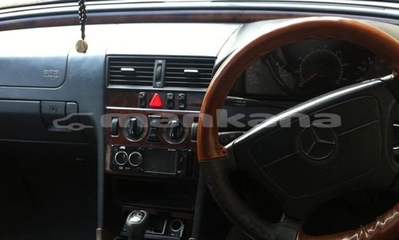 Buy Used Mercedes-Benz C-klasse Blue Car in Tbilisi in Tbilisi Buy Used Mercedes-Benz C-klasse Blue Car in Tbilisi in Tbilisi