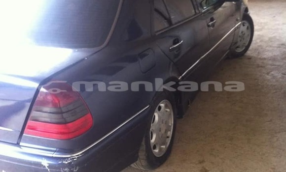 Buy Used Mercedes-Benz C-klasse Blue Car in Tbilisi in Tbilisi Buy Used Mercedes-Benz C-klasse Blue Car in Tbilisi in Tbilisi