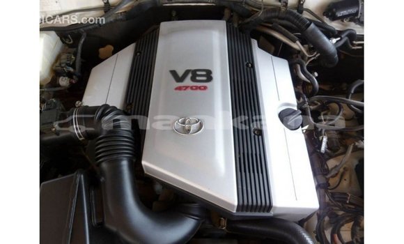Buy Import Toyota Land Cruiser White Car in Import - Dubai in Abhasia Buy Import Toyota Land Cruiser White Car in Import - Dubai in Abhasia