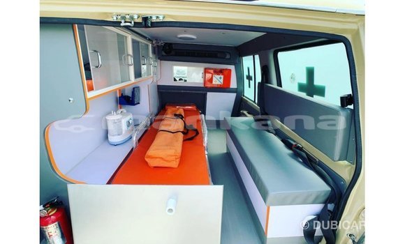 Buy Import Toyota Land Cruiser Beige Car in Import - Dubai in Abhasia Buy Import Toyota Land Cruiser Beige Car in Import - Dubai in Abhasia