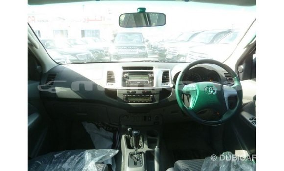Buy Import Toyota Hilux White Car in Import - Dubai in Abhasia Buy Import Toyota Hilux White Car in Import - Dubai in Abhasia