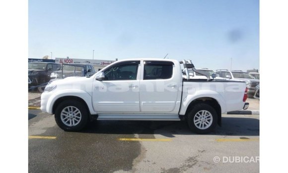 Buy Import Toyota Hilux White Car in Import - Dubai in Abhasia Buy Import Toyota Hilux White Car in Import - Dubai in Abhasia