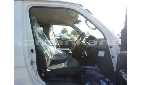 Buy Import Toyota Hiace White Car in Import - Dubai in Abhasia Buy Import Toyota Hiace White Car in Import - Dubai in Abhasia