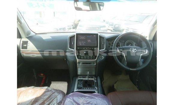 Buy Import Toyota Land Cruiser Red Car in Import - Dubai in Abhasia Buy Import Toyota Land Cruiser Red Car in Import - Dubai in Abhasia