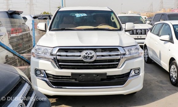 Buy Import Toyota Land Cruiser White Car in Import - Dubai in Abhasia Buy Import Toyota Land Cruiser White Car in Import - Dubai in Abhasia