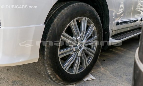 Buy Import Toyota Land Cruiser White Car in Import - Dubai in Abhasia Buy Import Toyota Land Cruiser White Car in Import - Dubai in Abhasia