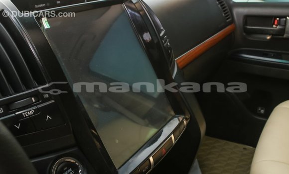 Buy Import Toyota Land Cruiser White Car in Import - Dubai in Abhasia Buy Import Toyota Land Cruiser White Car in Import - Dubai in Abhasia