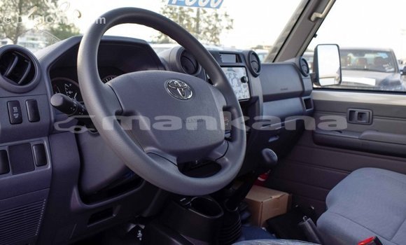 Buy Import Toyota Land Cruiser White Car in Import - Dubai in Abhasia Buy Import Toyota Land Cruiser White Car in Import - Dubai in Abhasia