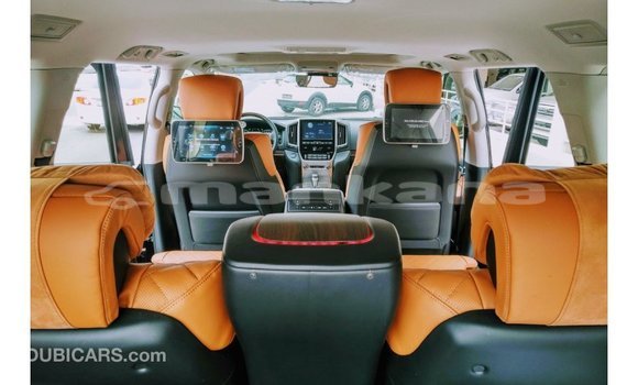 Buy Import Toyota Land Cruiser Black Car in Import - Dubai in Abhasia Buy Import Toyota Land Cruiser Black Car in Import - Dubai in Abhasia