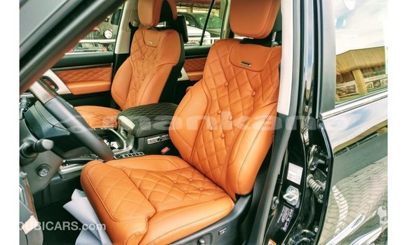 Buy Import Toyota Land Cruiser Black Car in Import - Dubai in Abhasia Buy Import Toyota Land Cruiser Black Car in Import - Dubai in Abhasia