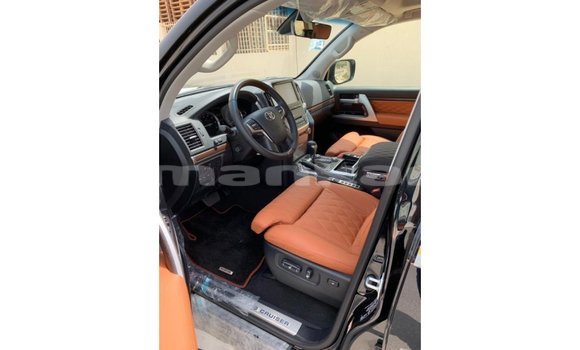 Buy Import Toyota Land Cruiser Black Car in Import - Dubai in Abhasia Buy Import Toyota Land Cruiser Black Car in Import - Dubai in Abhasia