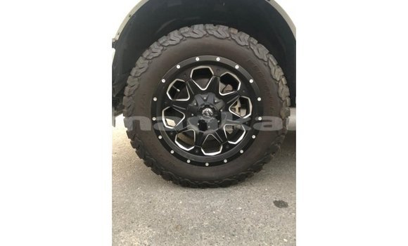 Buy Import Ford V8 White Car in Import - Dubai in Abhasia Buy Import Ford V8 White Car in Import - Dubai in Abhasia