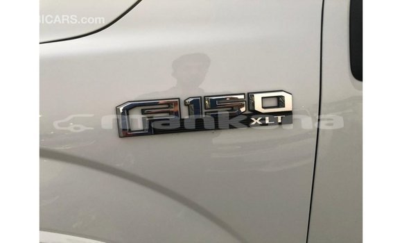 Buy Import Ford V8 White Car in Import - Dubai in Abhasia Buy Import Ford V8 White Car in Import - Dubai in Abhasia