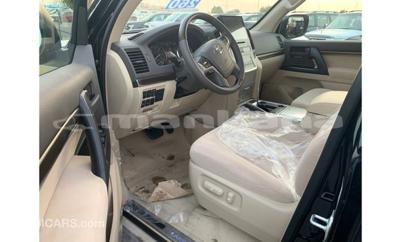 Buy Import Toyota Land Cruiser Black Car in Import - Dubai in Abhasia Buy Import Toyota Land Cruiser Black Car in Import - Dubai in Abhasia