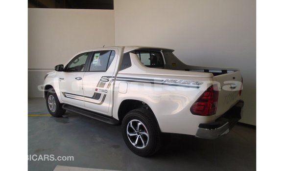 Buy Import Toyota Hilux White Car in Import - Dubai in Abhasia Buy Import Toyota Hilux White Car in Import - Dubai in Abhasia