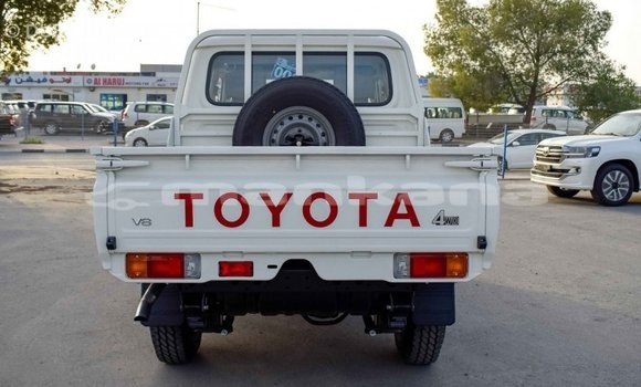 Buy Import Toyota Land Cruiser Beige Car in Import - Dubai in Abhasia Buy Import Toyota Land Cruiser Beige Car in Import - Dubai in Abhasia