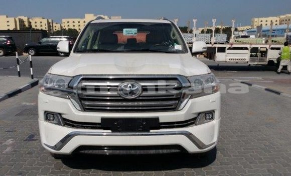 Buy Import Toyota Land Cruiser White Car in Import - Dubai in Abhasia Buy Import Toyota Land Cruiser White Car in Import - Dubai in Abhasia