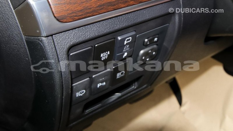 Big with watermark toyota land cruiser abhasia import dubai 1541