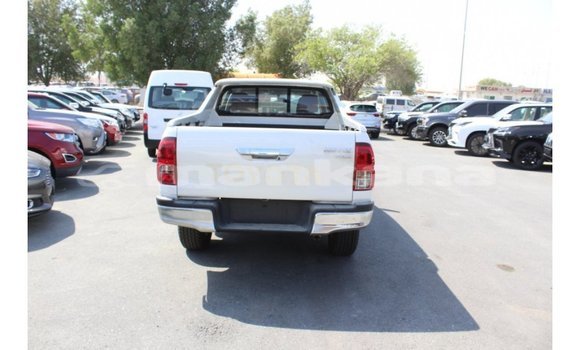 Buy Import Toyota Hilux White Car in Import - Dubai in Abhasia Buy Import Toyota Hilux White Car in Import - Dubai in Abhasia