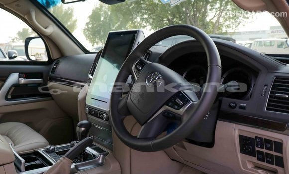 Buy Import Toyota Land Cruiser White Car in Import - Dubai in Abhasia Buy Import Toyota Land Cruiser White Car in Import - Dubai in Abhasia