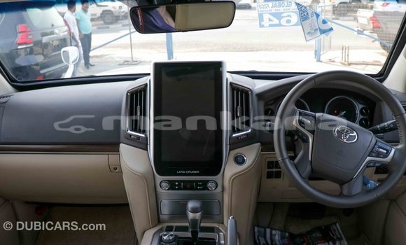 Buy Import Toyota Land Cruiser White Car in Import - Dubai in Abhasia Buy Import Toyota Land Cruiser White Car in Import - Dubai in Abhasia